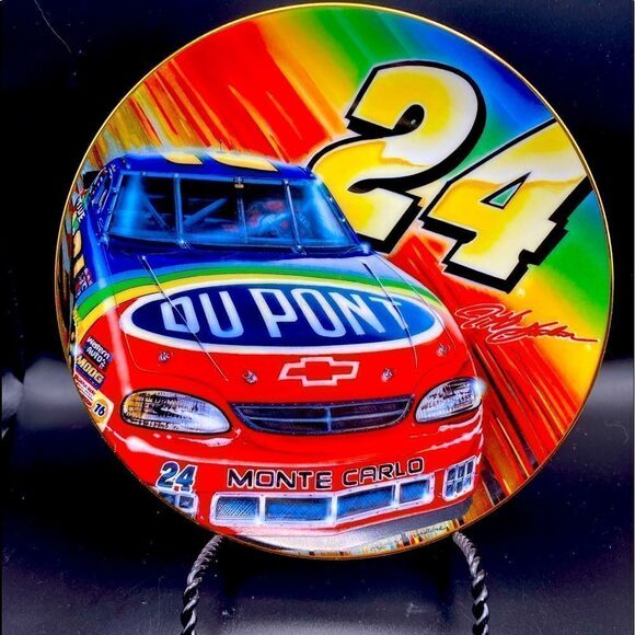 The Hamilton Collection Jeff Gordon “Rainbow Rocket” commemorative plate - Picture 1 of 5